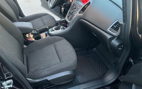 Opel Astra J, 2014 год, 825 000 рублей, 5 фотография