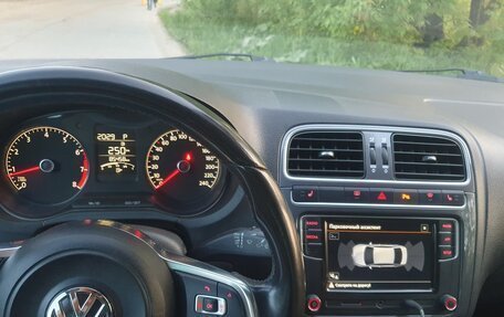 Volkswagen Polo VI (EU Market), 2018 год, 1 200 000 рублей, 7 фотография
