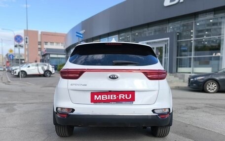 KIA Sportage IV рестайлинг, 2020 год, 2 075 000 рублей, 5 фотография