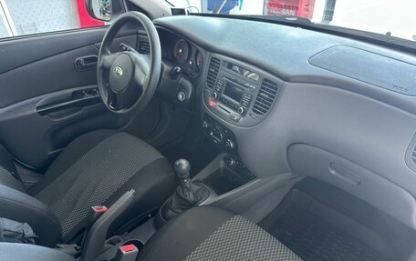 KIA Rio II, 2011 год, 649 900 рублей, 11 фотография