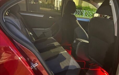 Volkswagen Jetta VI, 2016 год, 1 430 000 рублей, 13 фотография