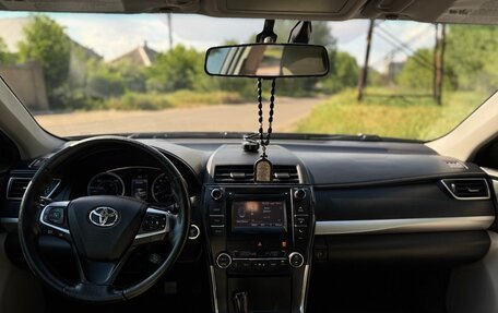 Toyota Camry, 2014 год, 1 800 000 рублей, 12 фотография