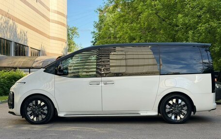Hyundai Staria, 2021 год, 5 300 000 рублей, 4 фотография