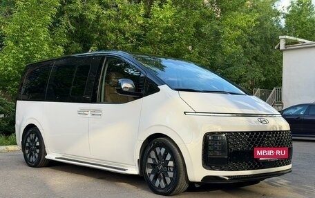 Hyundai Staria, 2021 год, 5 300 000 рублей, 2 фотография