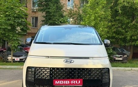 Hyundai Staria, 2021 год, 5 300 000 рублей, 3 фотография