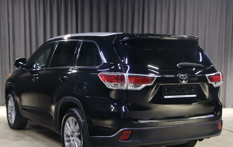 Toyota Highlander III, 2014 год, 2 499 000 рублей, 4 фотография