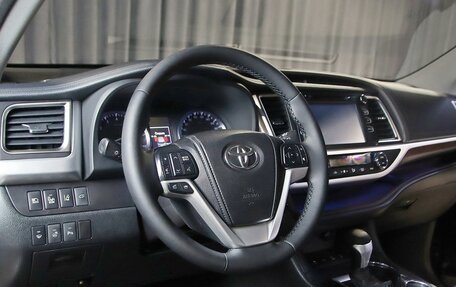 Toyota Highlander III, 2014 год, 2 499 000 рублей, 10 фотография