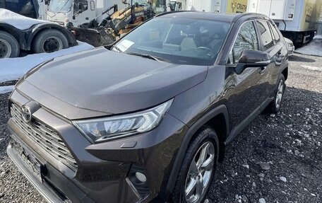 Toyota RAV4, 2021 год, 2 299 000 рублей, 5 фотография