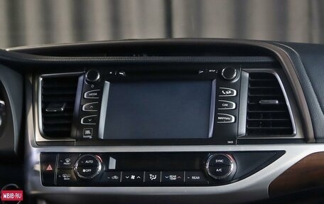 Toyota Highlander III, 2014 год, 2 499 000 рублей, 12 фотография