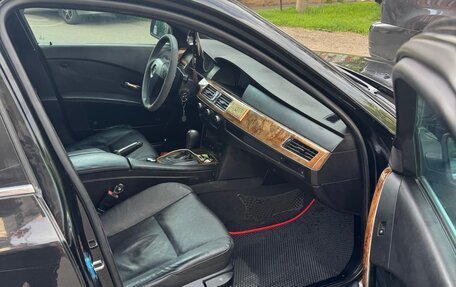 BMW 5 серия, 2005 год, 1 050 000 рублей, 5 фотография