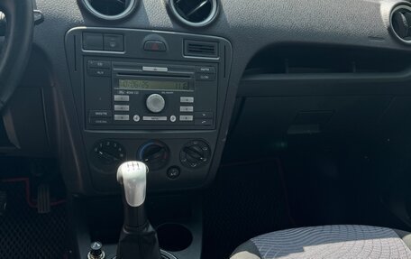 Ford Fusion I, 2007 год, 390 000 рублей, 10 фотография