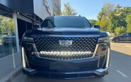 Cadillac Escalade V, 2021 год, 9 500 000 рублей, 2 фотография