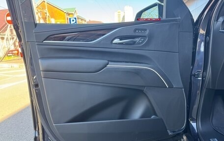 Cadillac Escalade V, 2021 год, 9 500 000 рублей, 26 фотография
