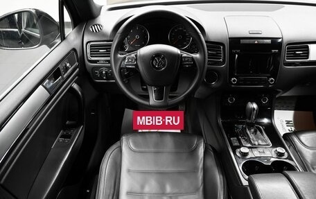 Volkswagen Touareg III, 2011 год, 1 995 000 рублей, 11 фотография