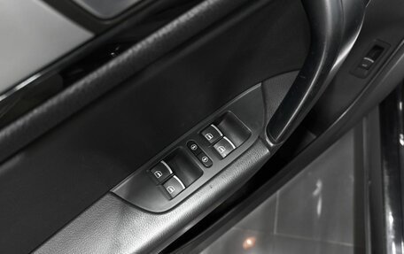 Volkswagen Touareg III, 2011 год, 1 995 000 рублей, 23 фотография