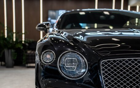 Bentley Continental GT III, 2019 год, 17 500 000 рублей, 8 фотография