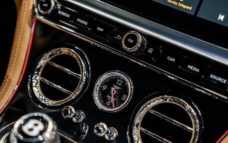 Bentley Continental GT III, 2019 год, 17 500 000 рублей, 17 фотография