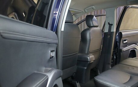 Mitsubishi Outlander III рестайлинг 3, 2012 год, 1 149 000 рублей, 6 фотография