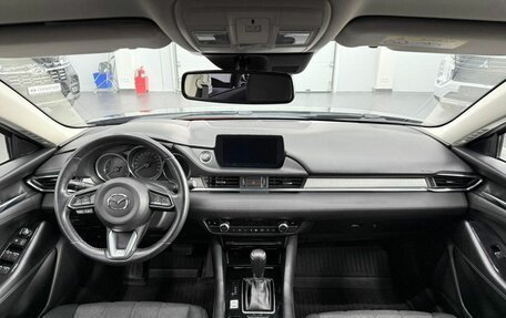Mazda 6, 2019 год, 2 440 000 рублей, 19 фотография