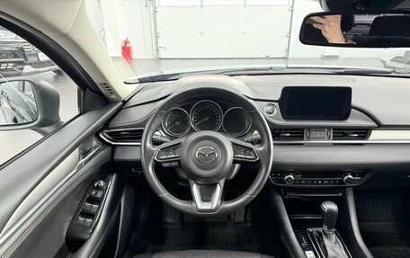 Mazda 6, 2019 год, 2 440 000 рублей, 18 фотография