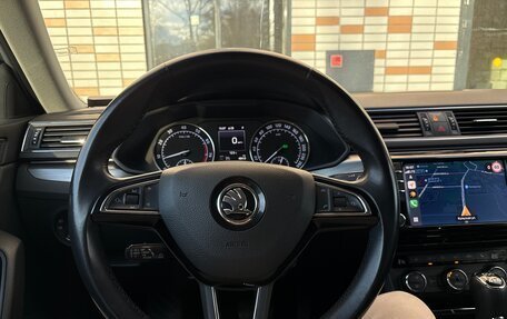 Skoda Superb III рестайлинг, 2017 год, 2 190 000 рублей, 10 фотография