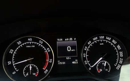 Skoda Superb III рестайлинг, 2017 год, 2 190 000 рублей, 15 фотография