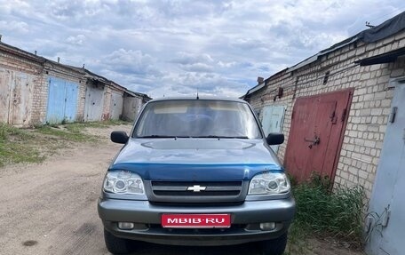 Chevrolet Niva I рестайлинг, 2004 год, 225 000 рублей, 1 фотография