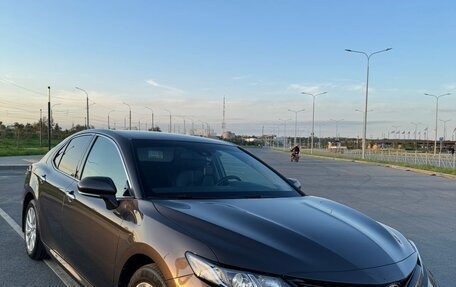 Toyota Camry, 2020 год, 3 000 000 рублей, 1 фотография