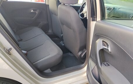Volkswagen Polo VI (EU Market), 2012 год, 1 100 000 рублей, 10 фотография