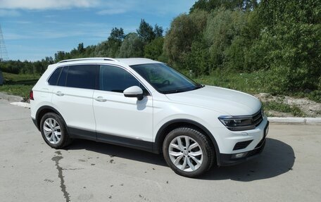 Volkswagen Tiguan II, 2017 год, 1 950 000 рублей, 3 фотография