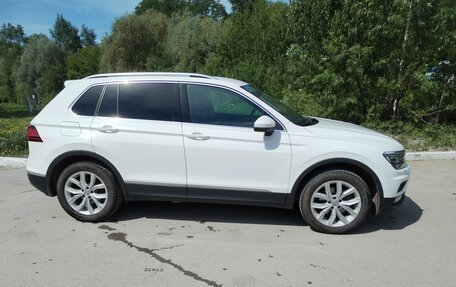 Volkswagen Tiguan II, 2017 год, 1 950 000 рублей, 5 фотография