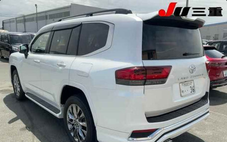 Toyota Land Cruiser, 2022 год, 11 000 000 рублей, 3 фотография