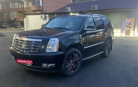 Cadillac Escalade III, 2012 год, 2 750 000 рублей, 3 фотография