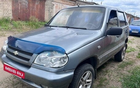 Chevrolet Niva I рестайлинг, 2004 год, 225 000 рублей, 3 фотография