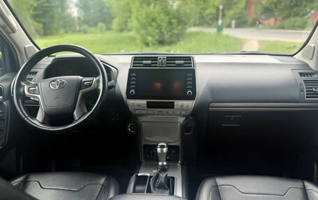 Toyota Land Cruiser Prado 150 рестайлинг 2, 2020 год, 5 600 000 рублей, 6 фотография
