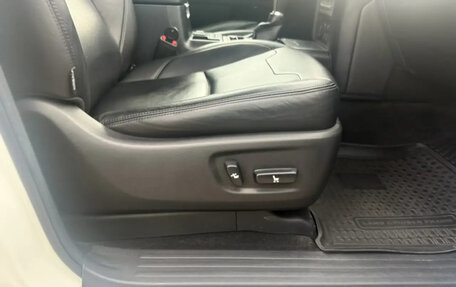 Toyota Land Cruiser Prado 150 рестайлинг 2, 2020 год, 5 600 000 рублей, 9 фотография