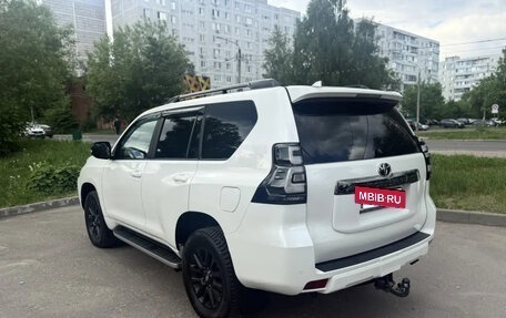 Toyota Land Cruiser Prado 150 рестайлинг 2, 2020 год, 5 600 000 рублей, 15 фотография