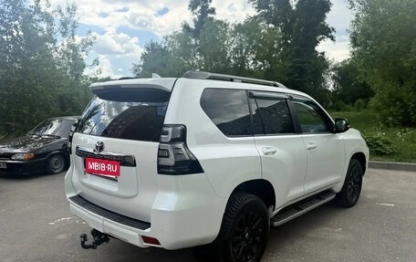 Toyota Land Cruiser Prado 150 рестайлинг 2, 2020 год, 5 600 000 рублей, 4 фотография