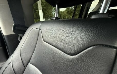Toyota Land Cruiser Prado 150 рестайлинг 2, 2020 год, 5 600 000 рублей, 24 фотография