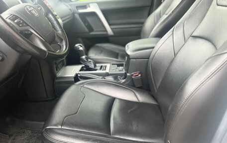 Toyota Land Cruiser Prado 150 рестайлинг 2, 2020 год, 5 600 000 рублей, 30 фотография