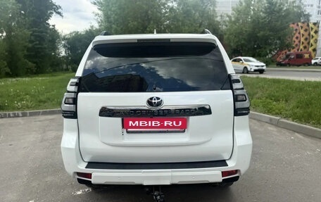 Toyota Land Cruiser Prado 150 рестайлинг 2, 2020 год, 5 600 000 рублей, 14 фотография