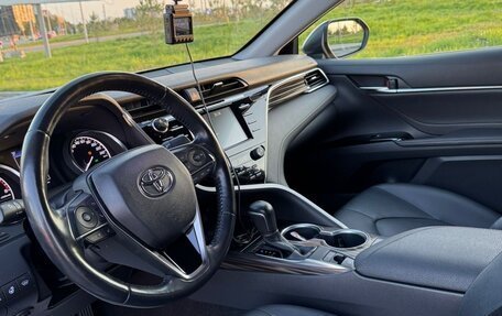 Toyota Camry, 2020 год, 3 000 000 рублей, 11 фотография