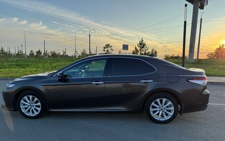 Toyota Camry, 2020 год, 3 000 000 рублей, 8 фотография