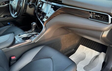 Toyota Camry, 2020 год, 3 000 000 рублей, 14 фотография