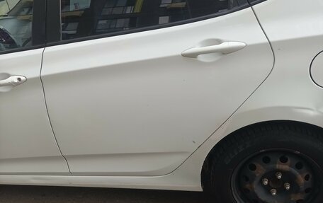 Hyundai Solaris II рестайлинг, 2014 год, 380 000 рублей, 4 фотография
