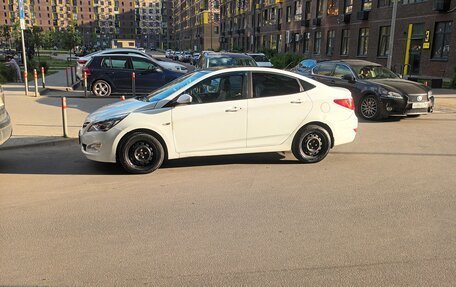 Hyundai Solaris II рестайлинг, 2014 год, 380 000 рублей, 8 фотография