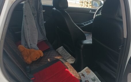 Hyundai Solaris II рестайлинг, 2014 год, 380 000 рублей, 16 фотография