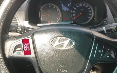 Hyundai Solaris II рестайлинг, 2014 год, 380 000 рублей, 14 фотография