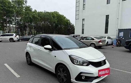 Honda Fit, 2023 год, 1 270 555 рублей, 3 фотография