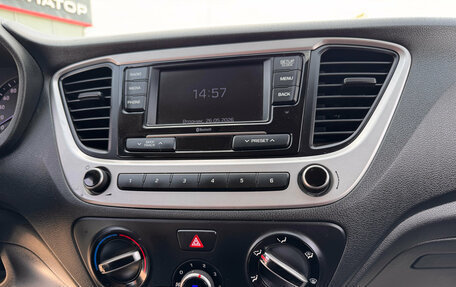 Hyundai Solaris II рестайлинг, 2018 год, 1 200 000 рублей, 9 фотография